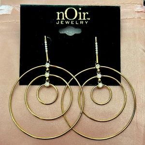 NOIR CIRCLE EARRINGS